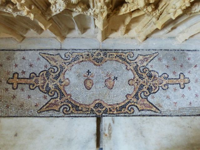 Mosaïque d'autel